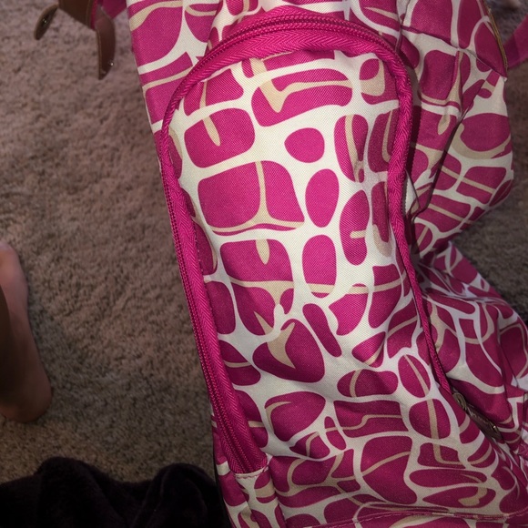 pink and white dejuno travel bag with wheels - Picture 8 of 12